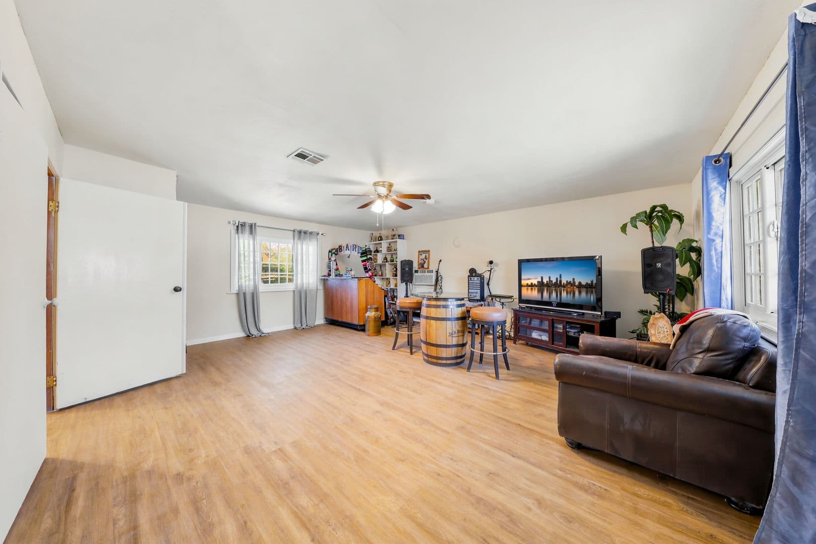 Las Vegas House: 1631 Ottawa Drive