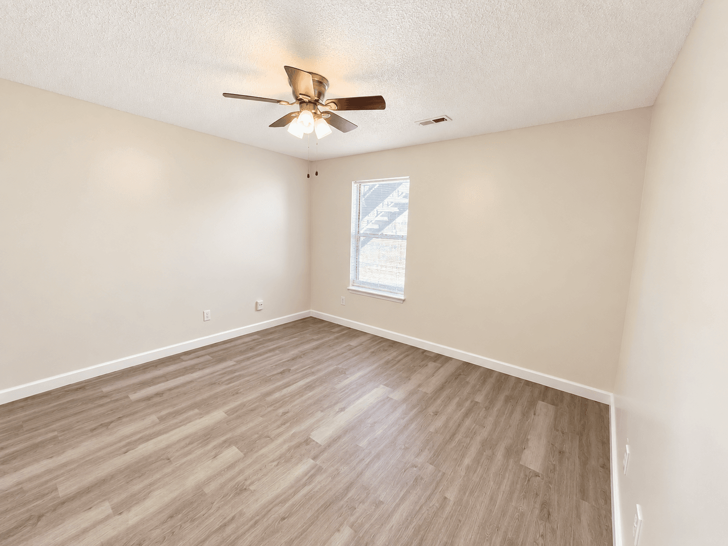 Springdale Apartment: 502 Black Oak Ave