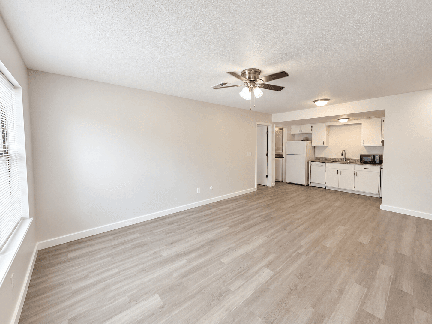Springdale Apartment: 502 Black Oak Ave