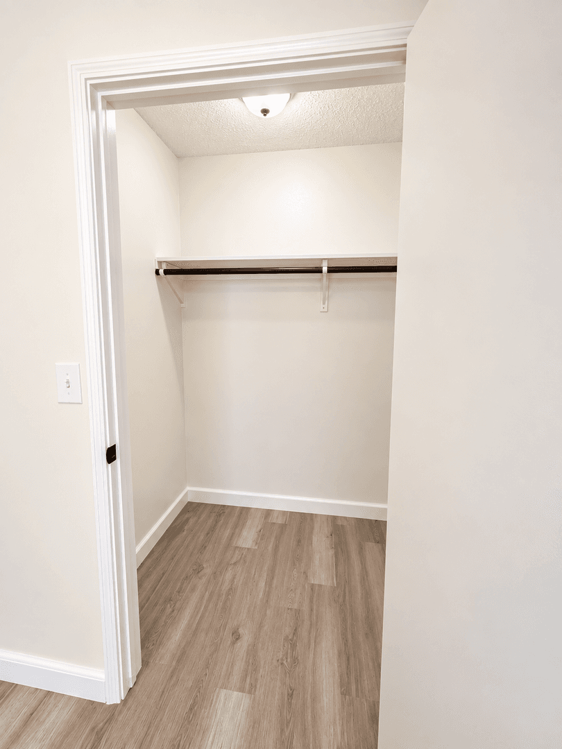 Springdale Apartment: 502 Black Oak Ave