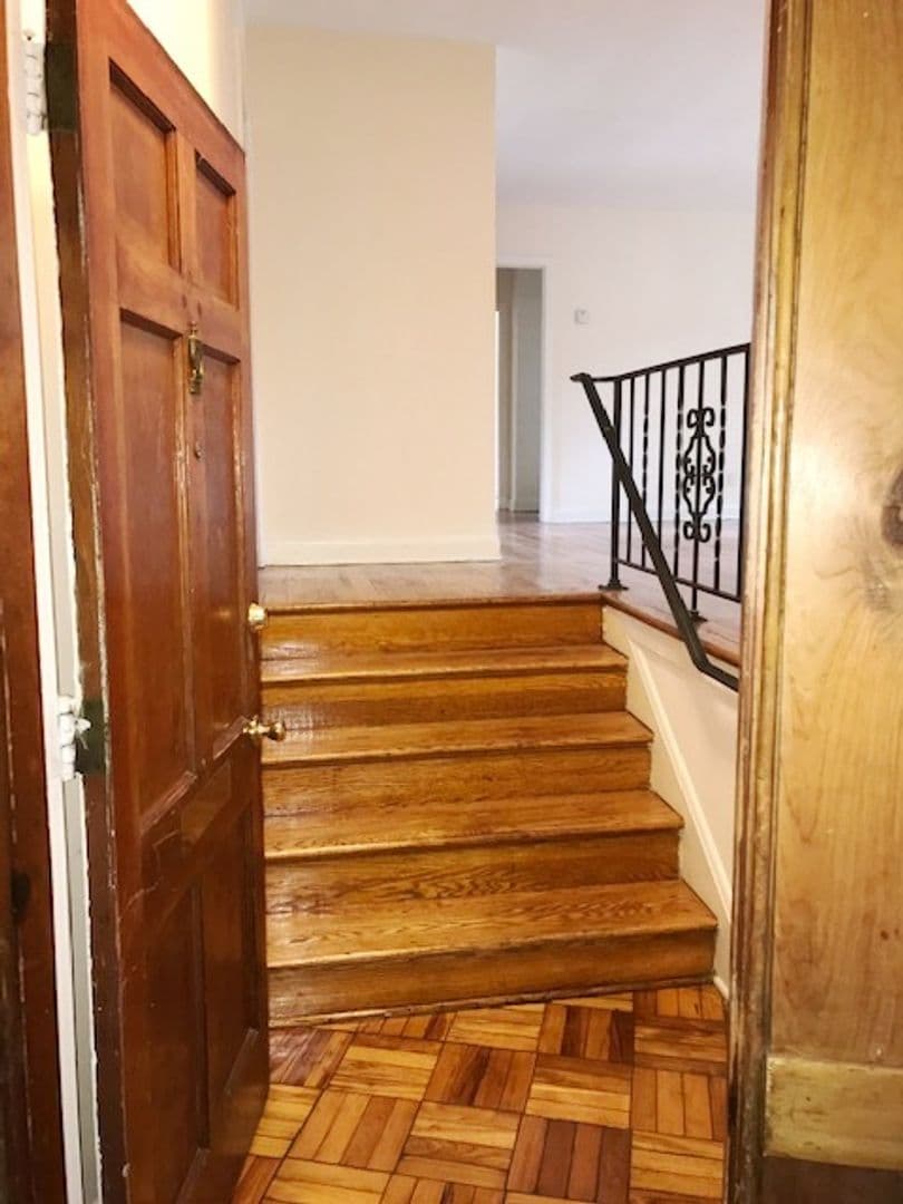 Baltimore Apartment: 505 West University Pkwy