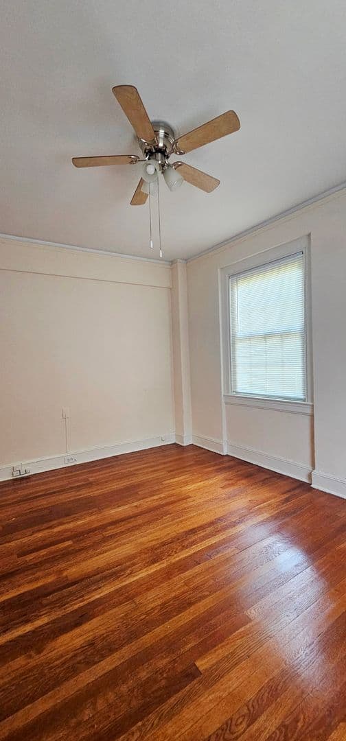 Baltimore Apartment: 3925 Beech Ave