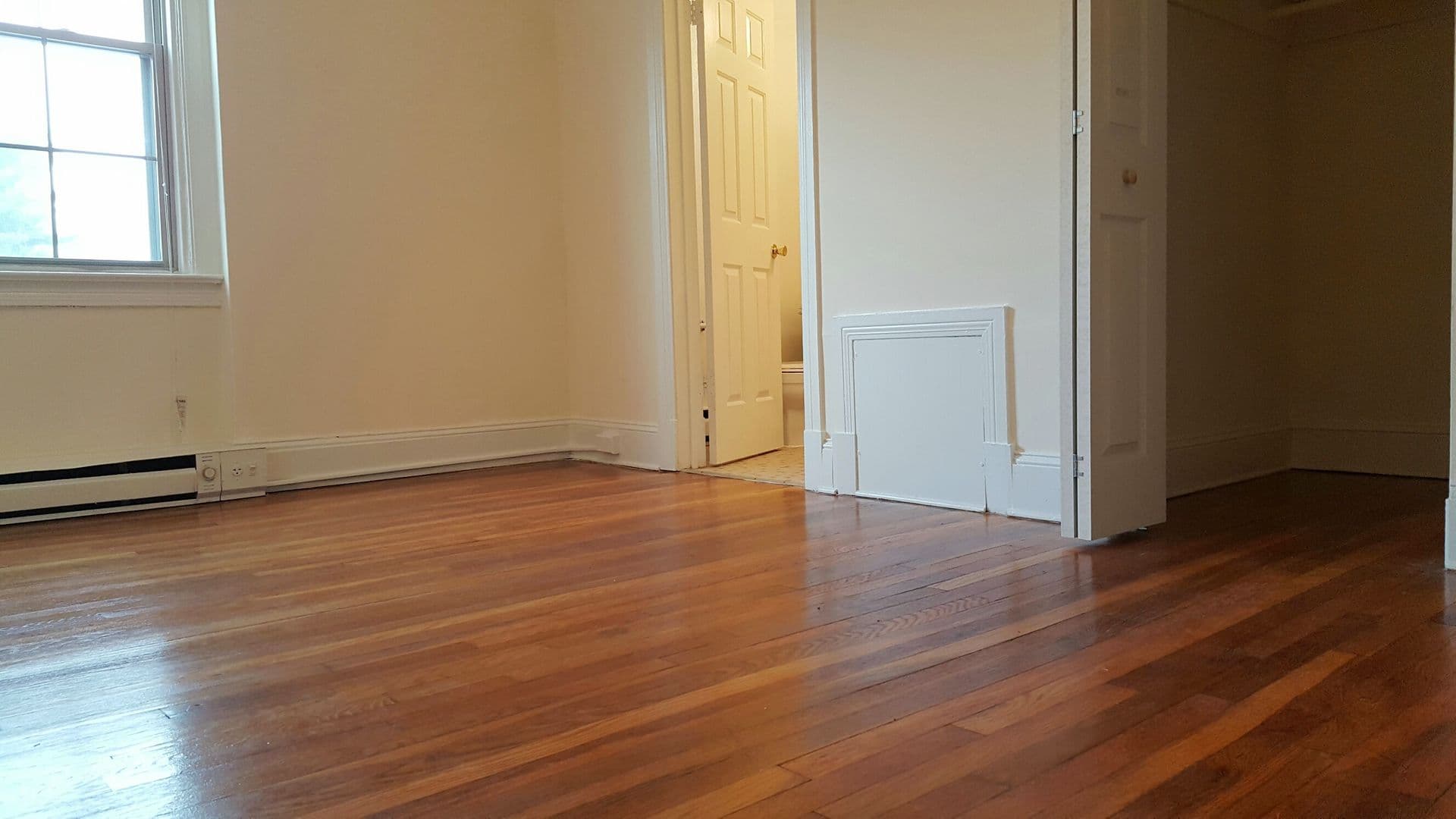 Baltimore Apartment: 909 W. University Pkwy