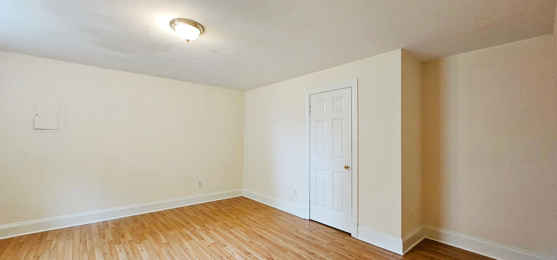 Baltimore Apartment: 909 W. University Pkwy