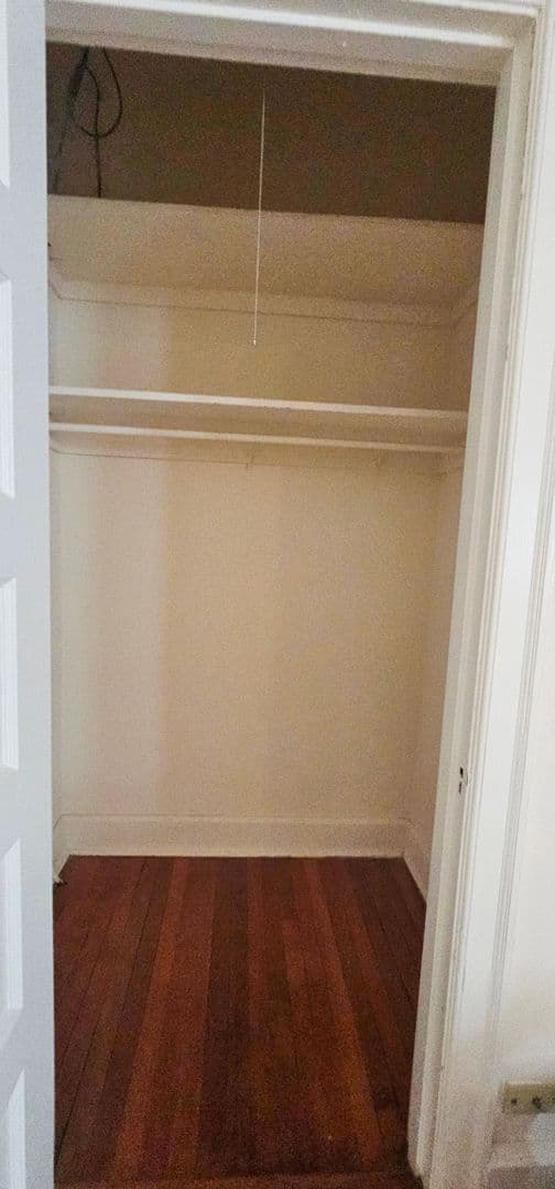 Baltimore Apartment: 3925 Beech Ave