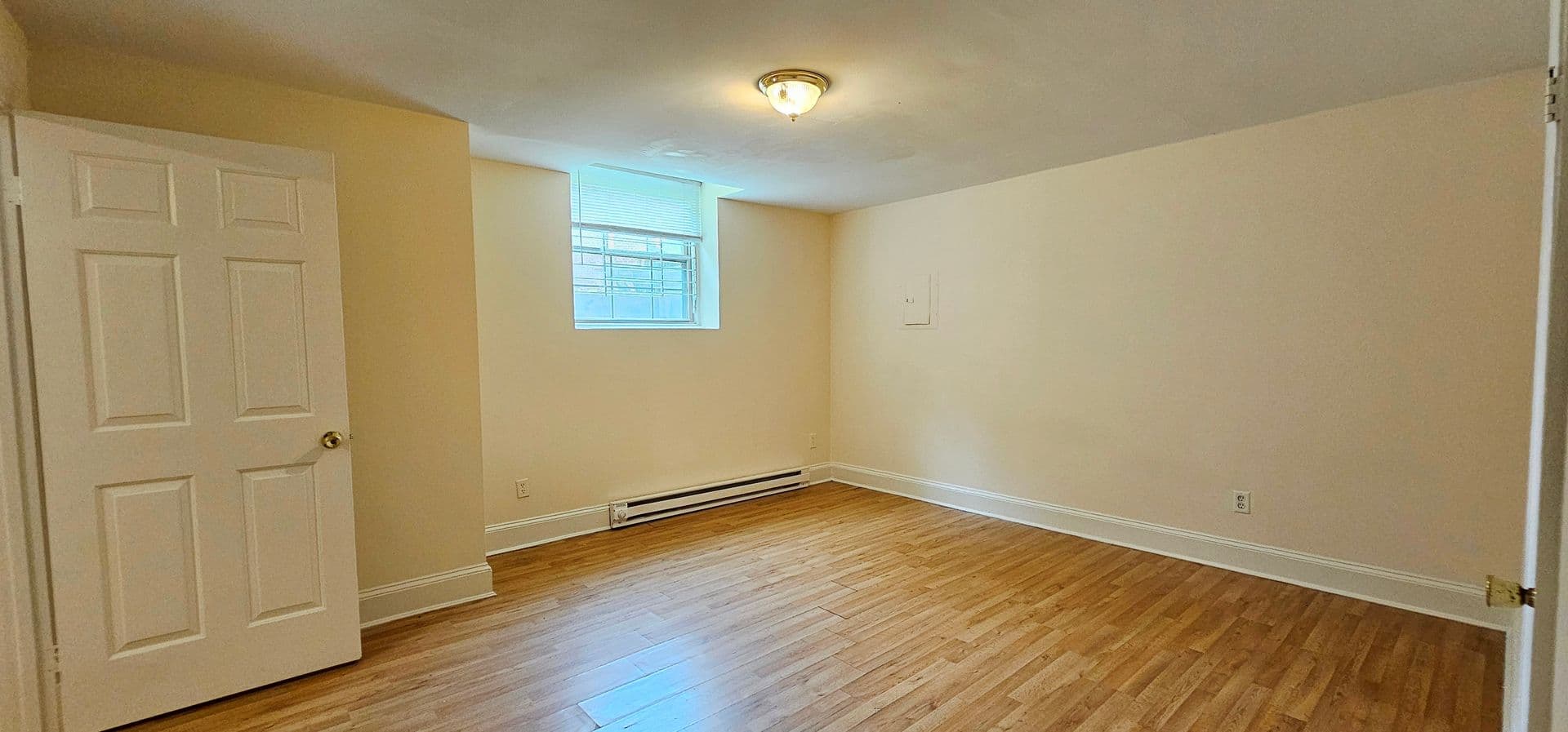 Baltimore Apartment: 909 W. University Pkwy