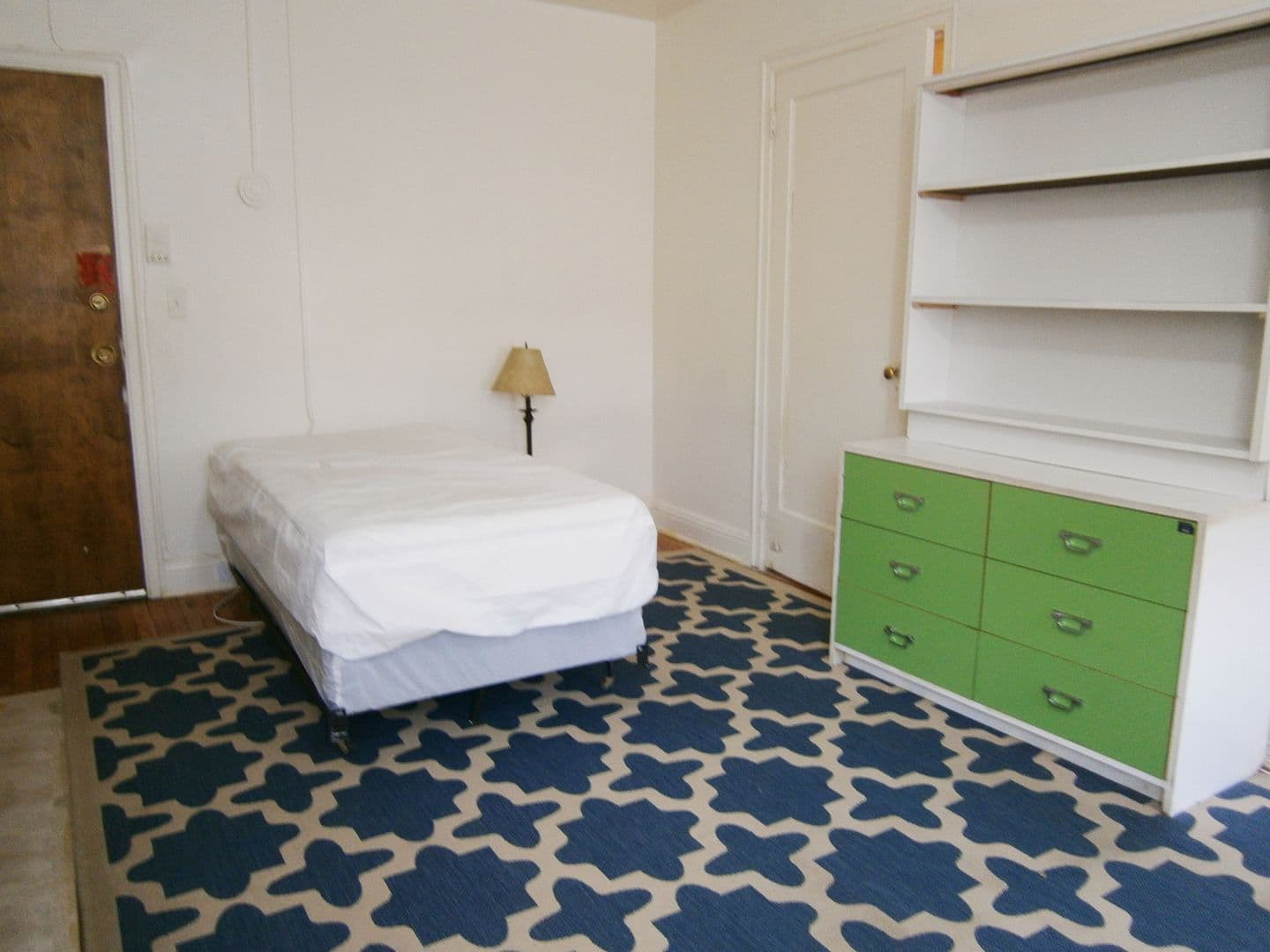 Baltimore Apartment: 2905 North Charles St