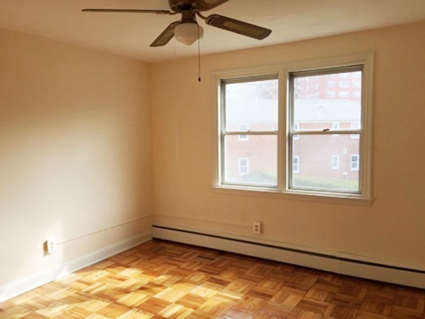 Baltimore Apartment: 505 West University Pkwy