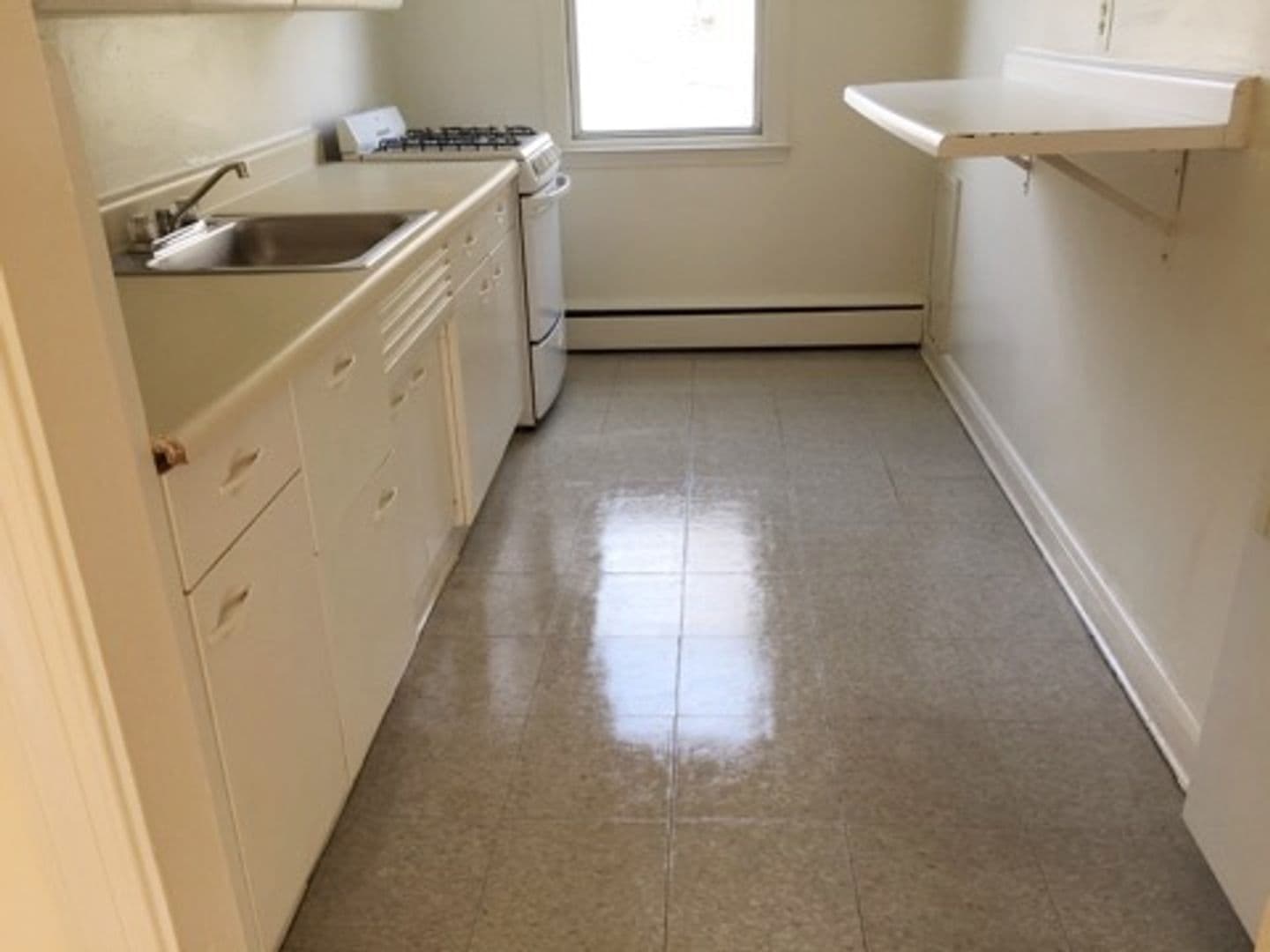 Baltimore Apartment: 505 West University Pkwy