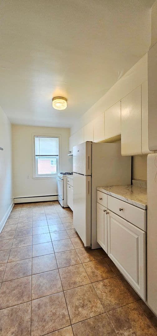 Baltimore Apartment: 505 West University Pkwy