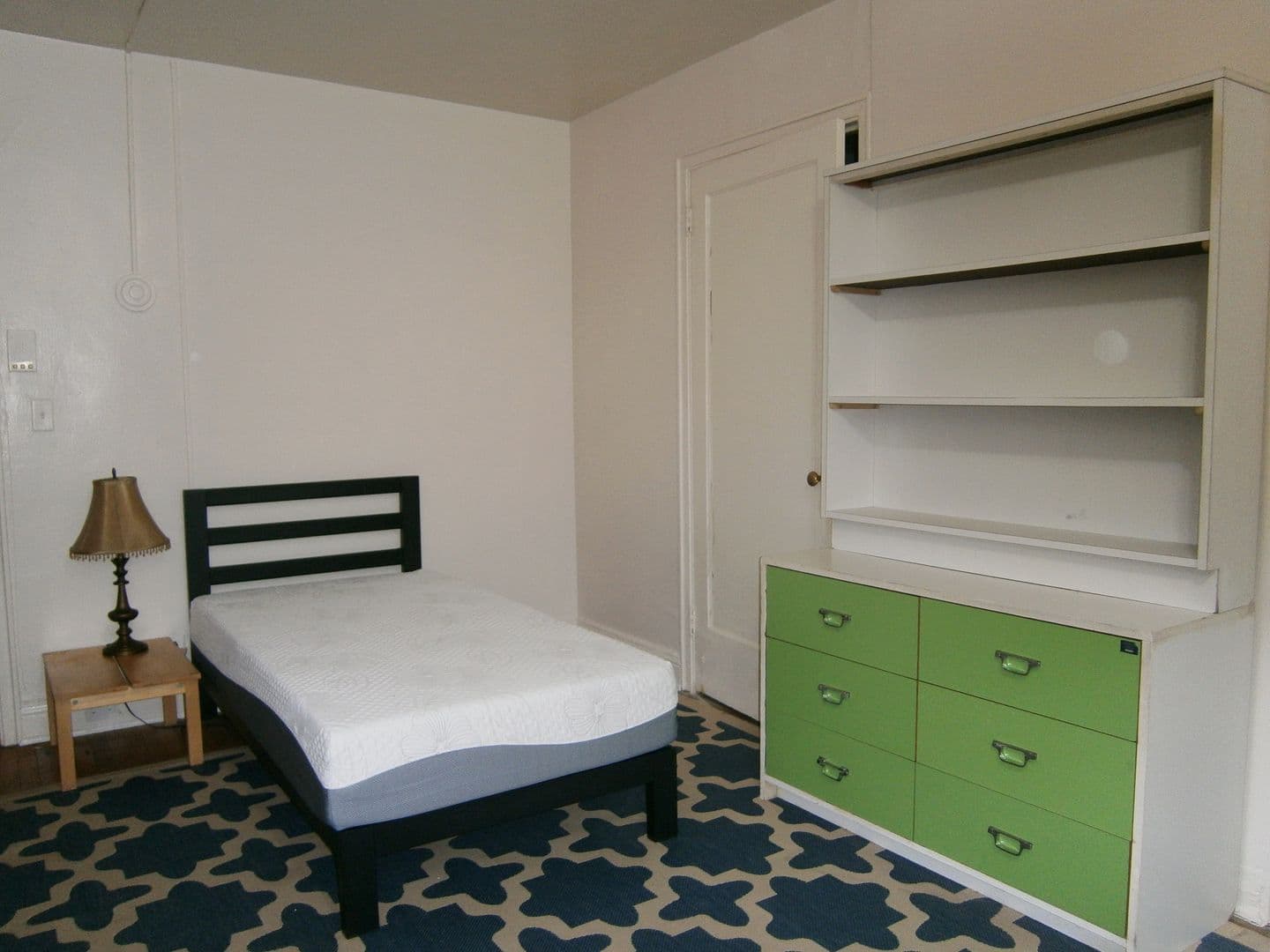 Baltimore Apartment: 2905 North Charles St
