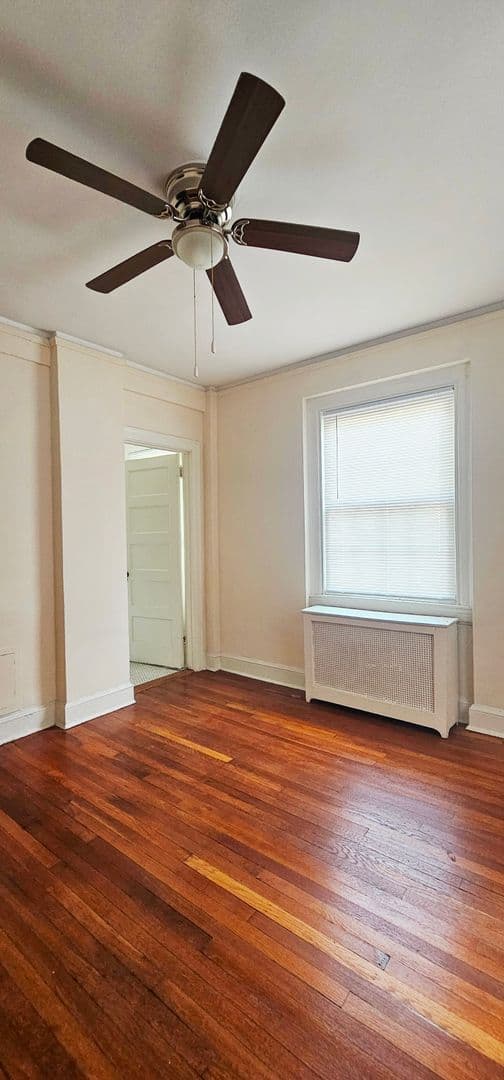 Baltimore Apartment: 3925 Beech Ave