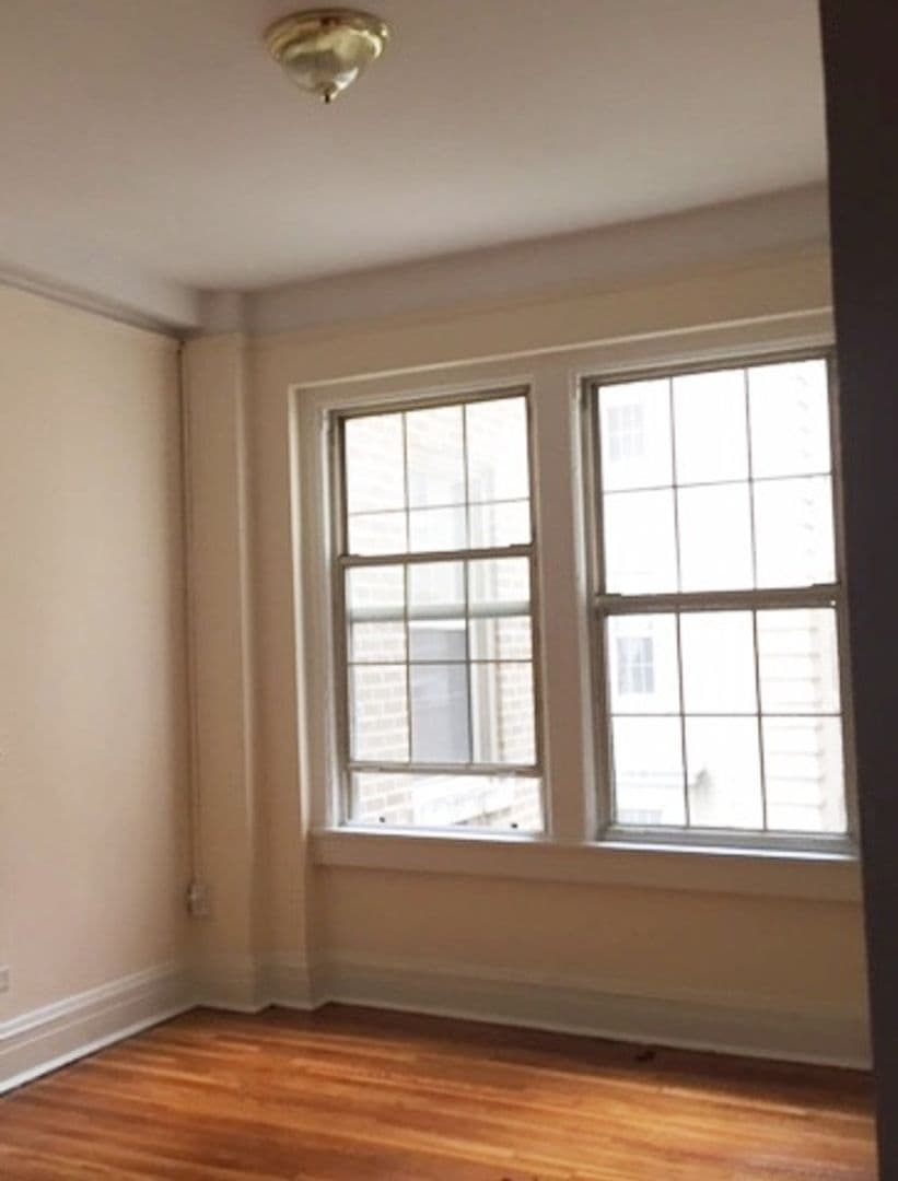 Baltimore Apartment: 3100 St. Paul Street