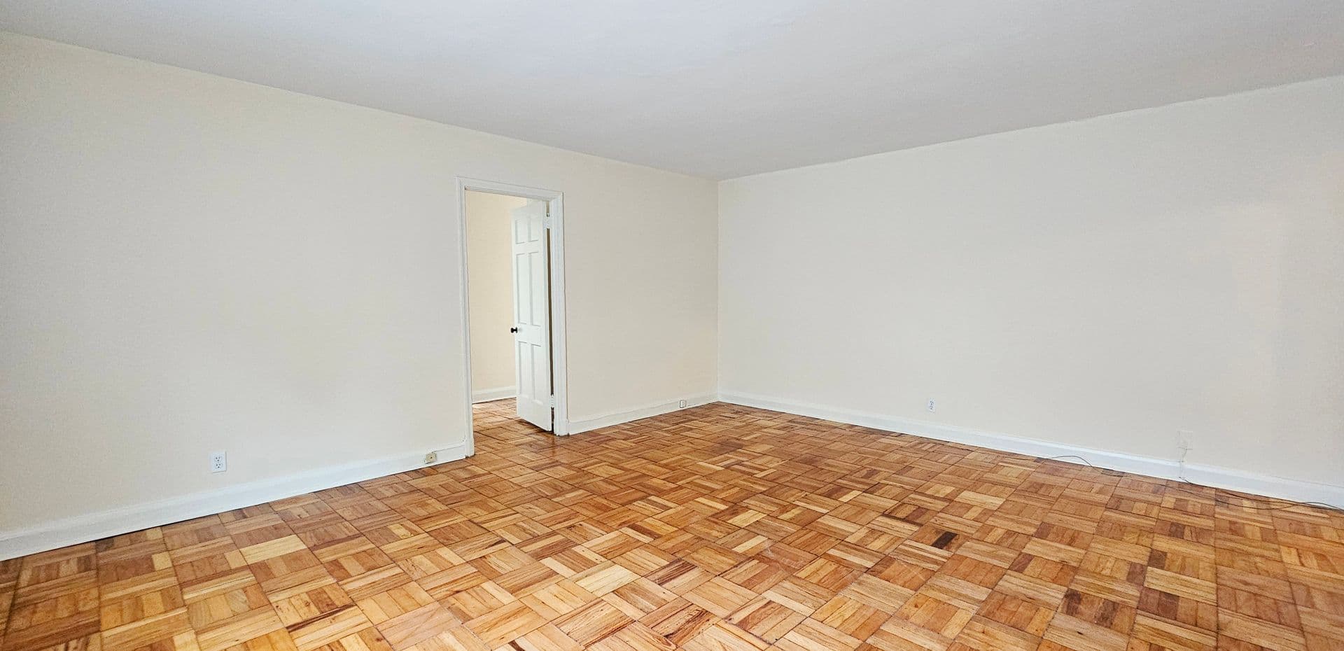 Baltimore Apartment: 505 West University Pkwy