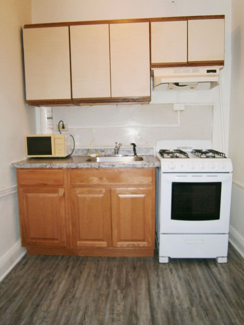 Baltimore Apartment: 2905 North Charles St