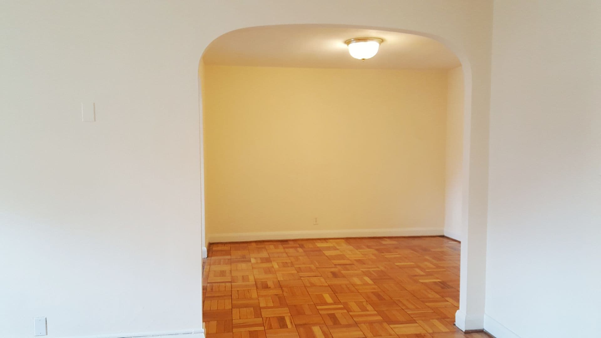 Baltimore Apartment: 505 West University Pkwy