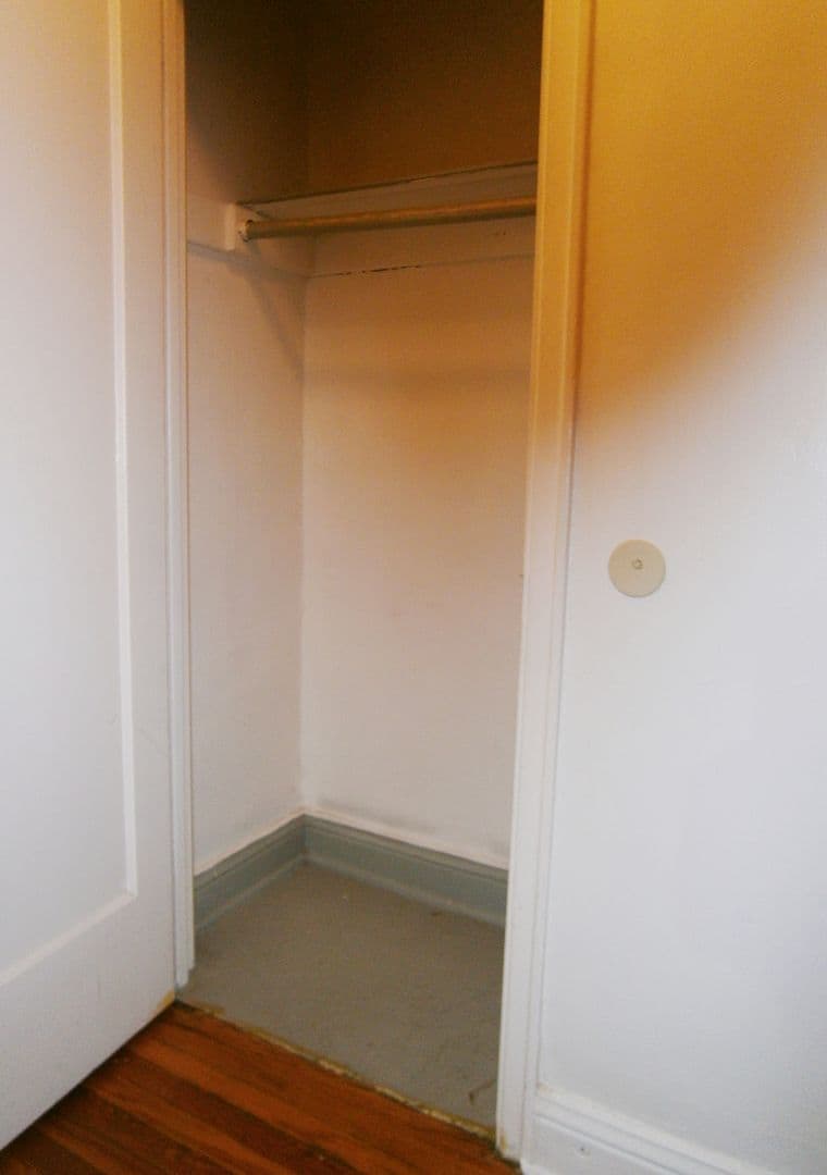 Baltimore Apartment: 2905 North Charles St