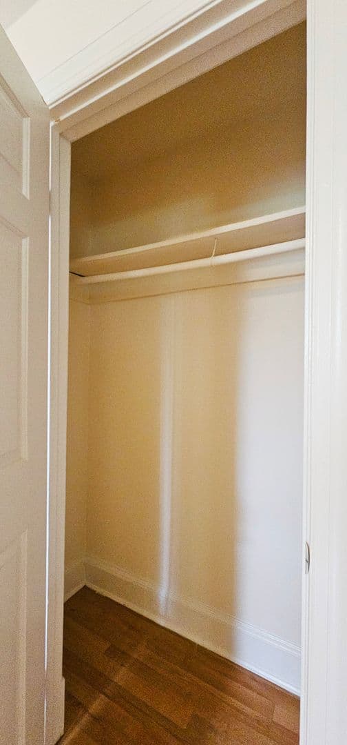 Baltimore Apartment: 909 W. University Pkwy