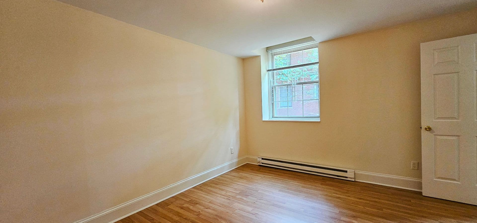 Baltimore Apartment: 909 W. University Pkwy