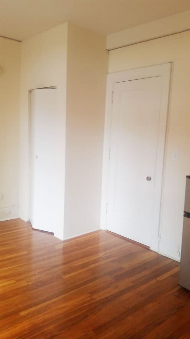Baltimore Apartment: 3100 St. Paul Street
