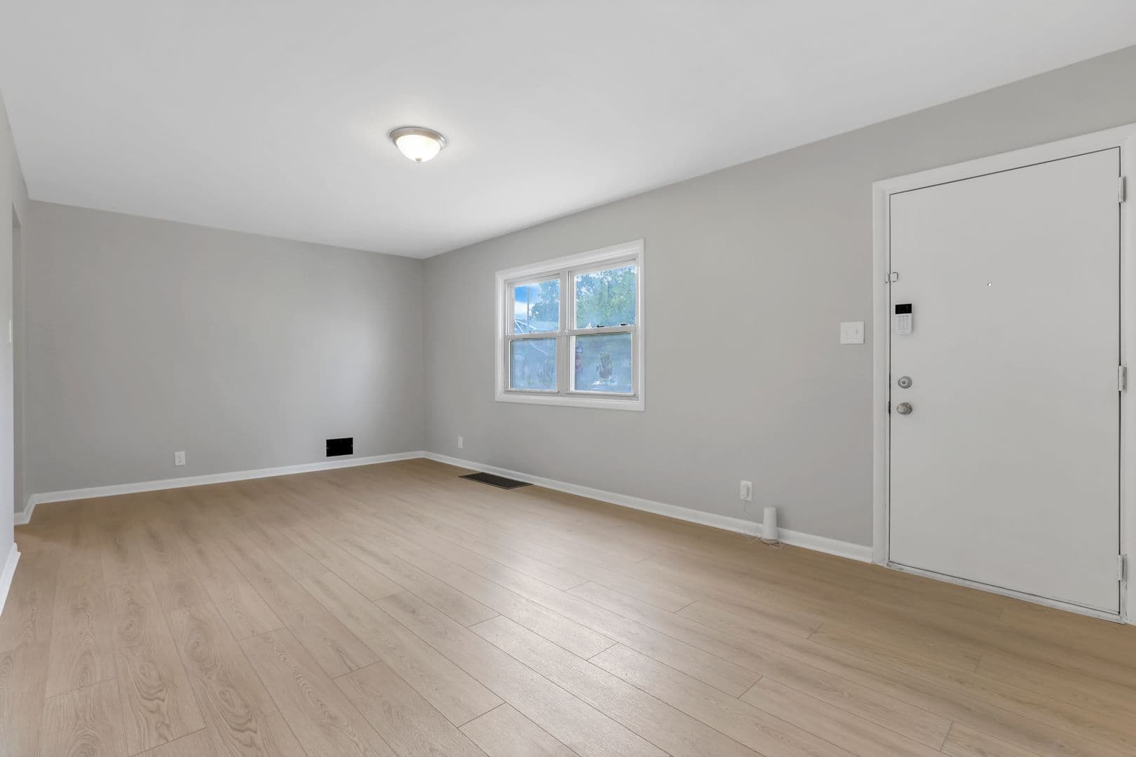 Columbus House: 307 S. Wheatland