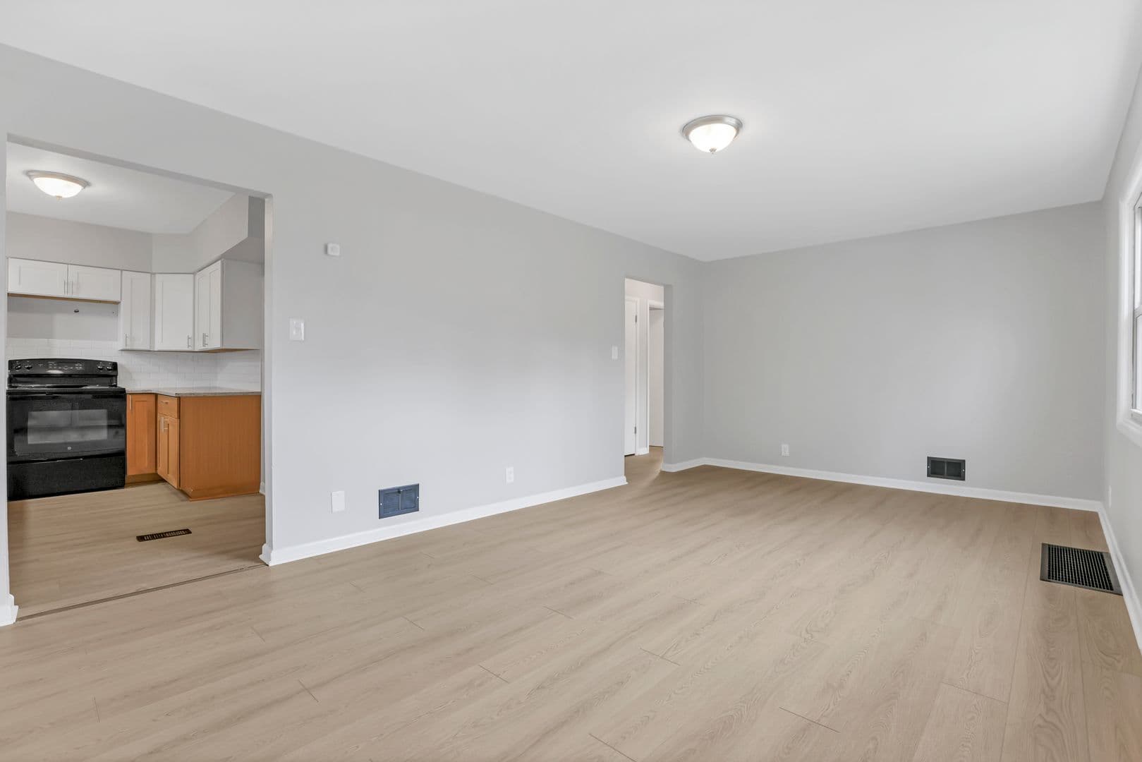 Columbus House: 307 S. Wheatland