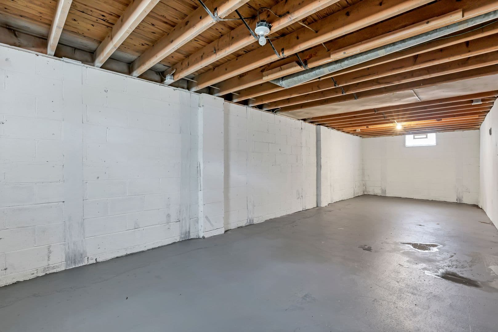 Columbus House: 307 S. Wheatland