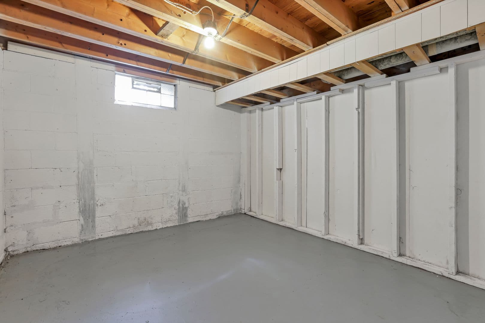 Columbus House: 307 S. Wheatland