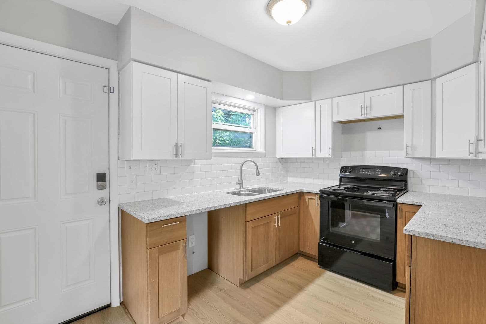 Columbus House: 307 S. Wheatland