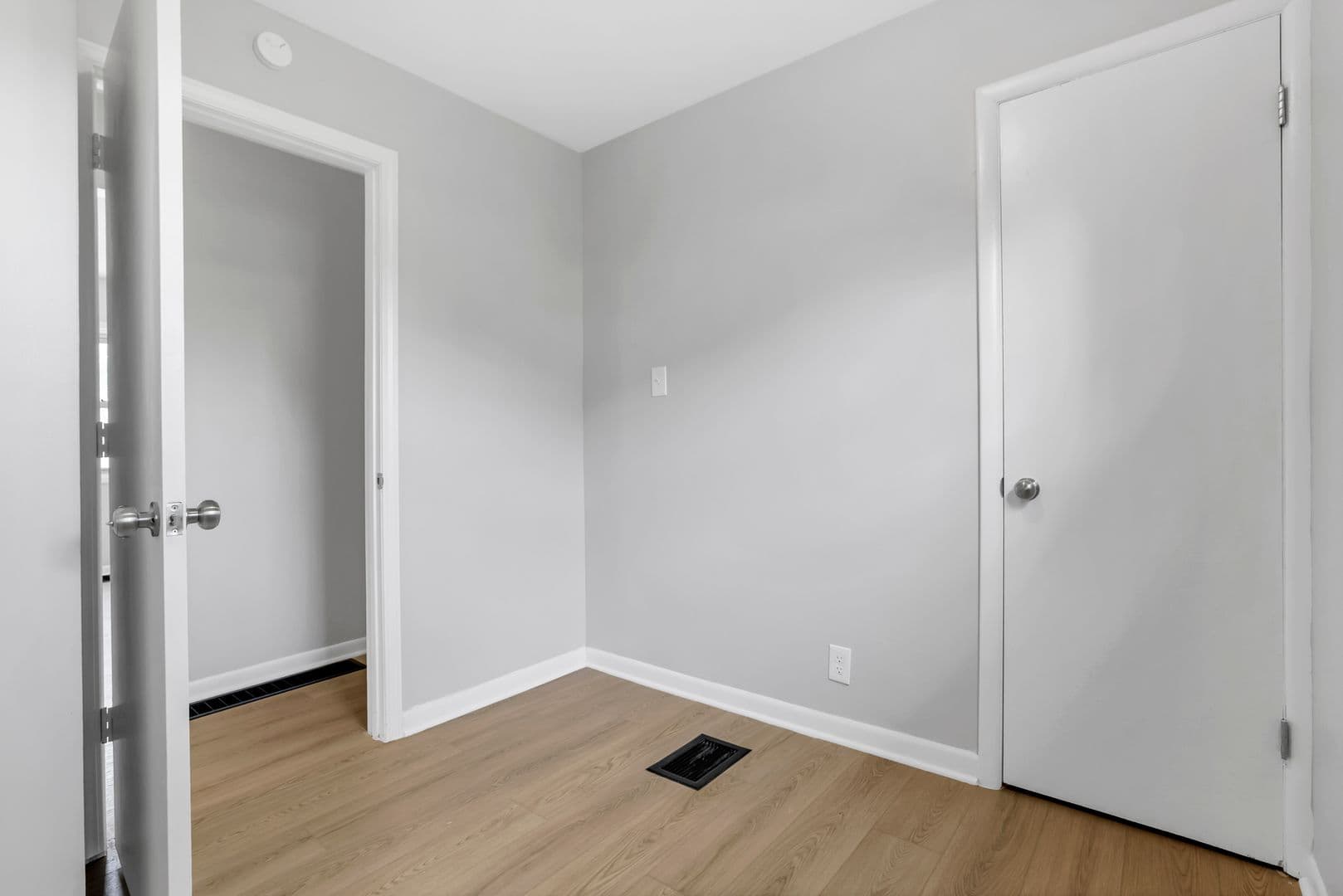 Columbus House: 307 S. Wheatland