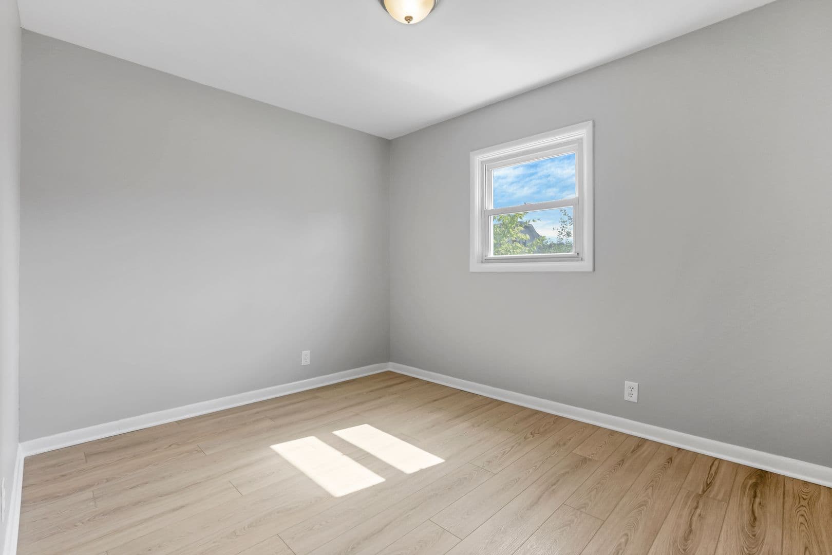 Columbus House: 307 S. Wheatland