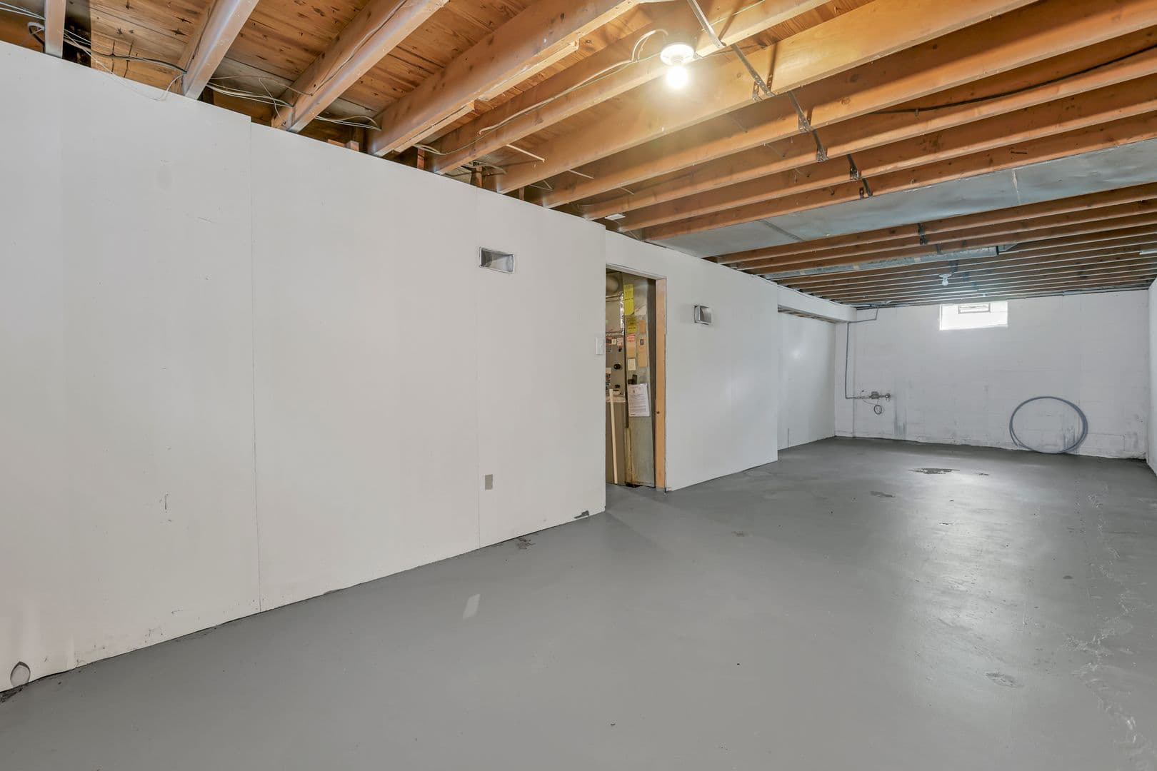 Columbus House: 307 S. Wheatland