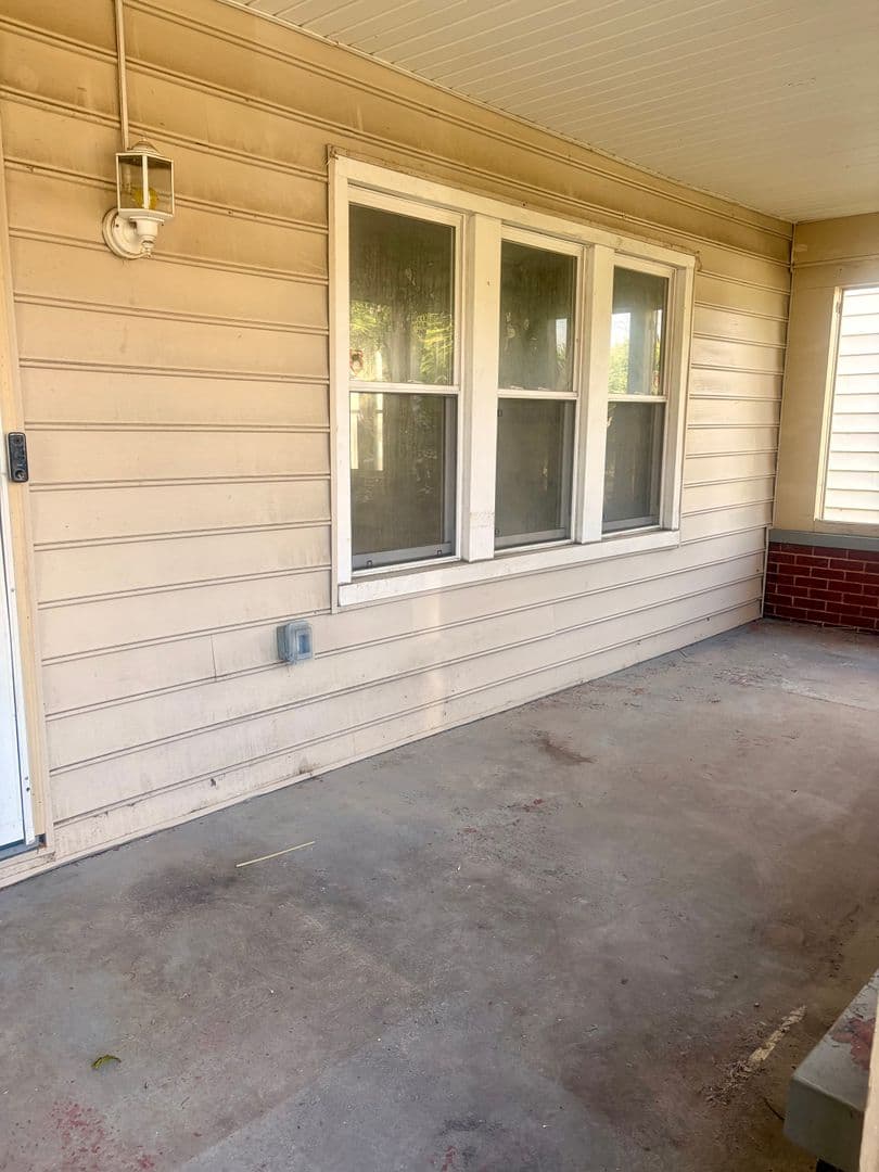 Columbus House: 1311 E. 19th Ave