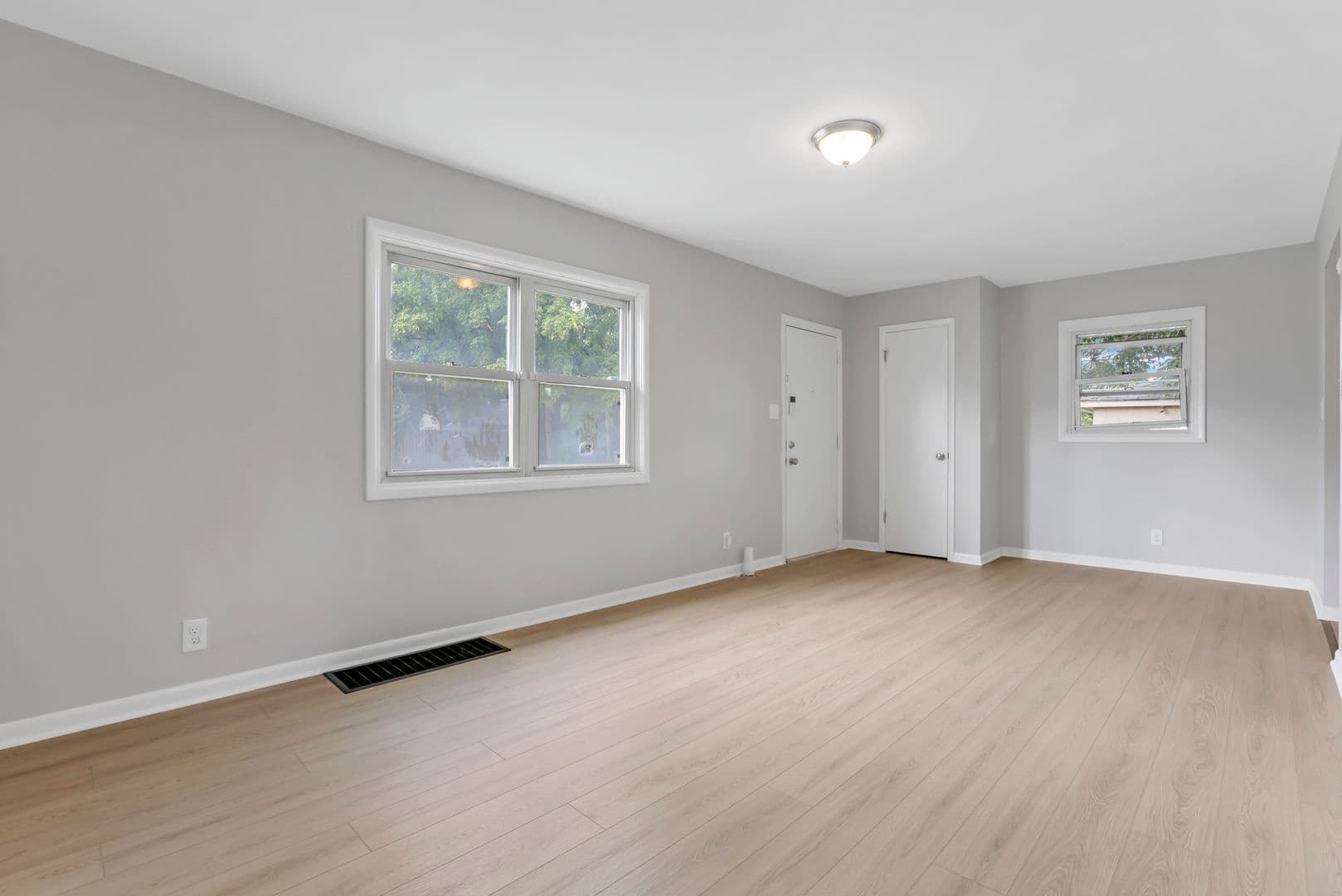 Columbus House: 307 S. Wheatland