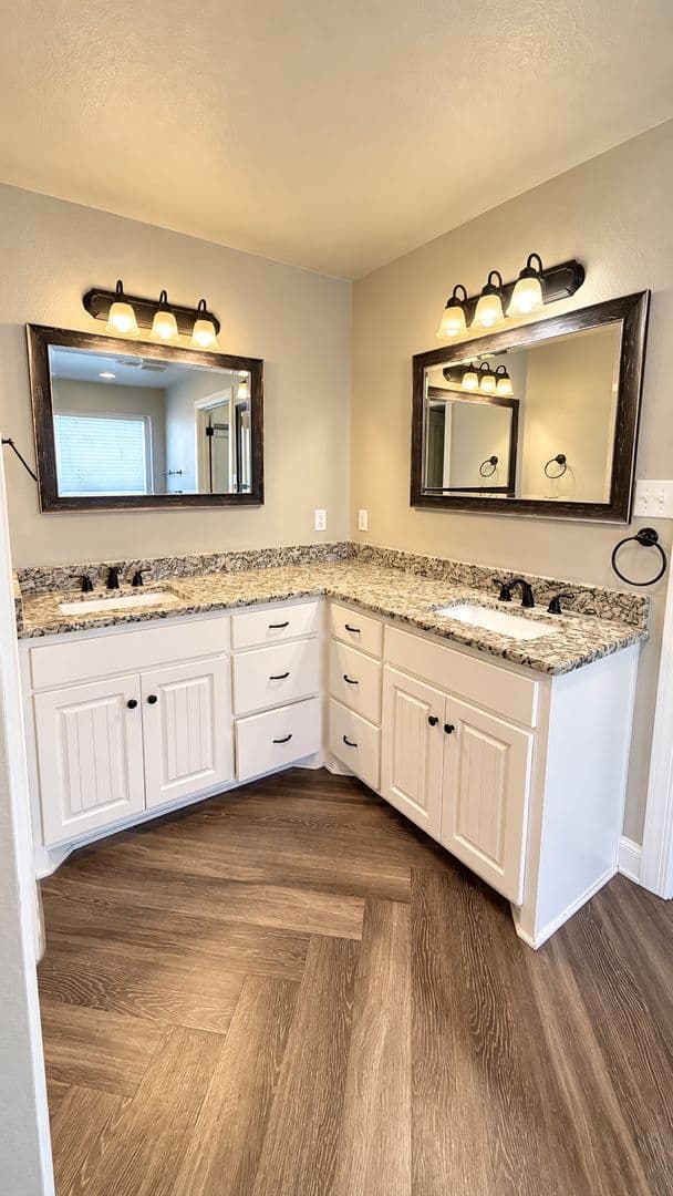 ABILENE House: 3738 BETTES