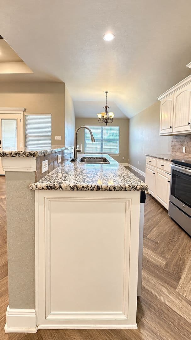 ABILENE House: 3738 BETTES