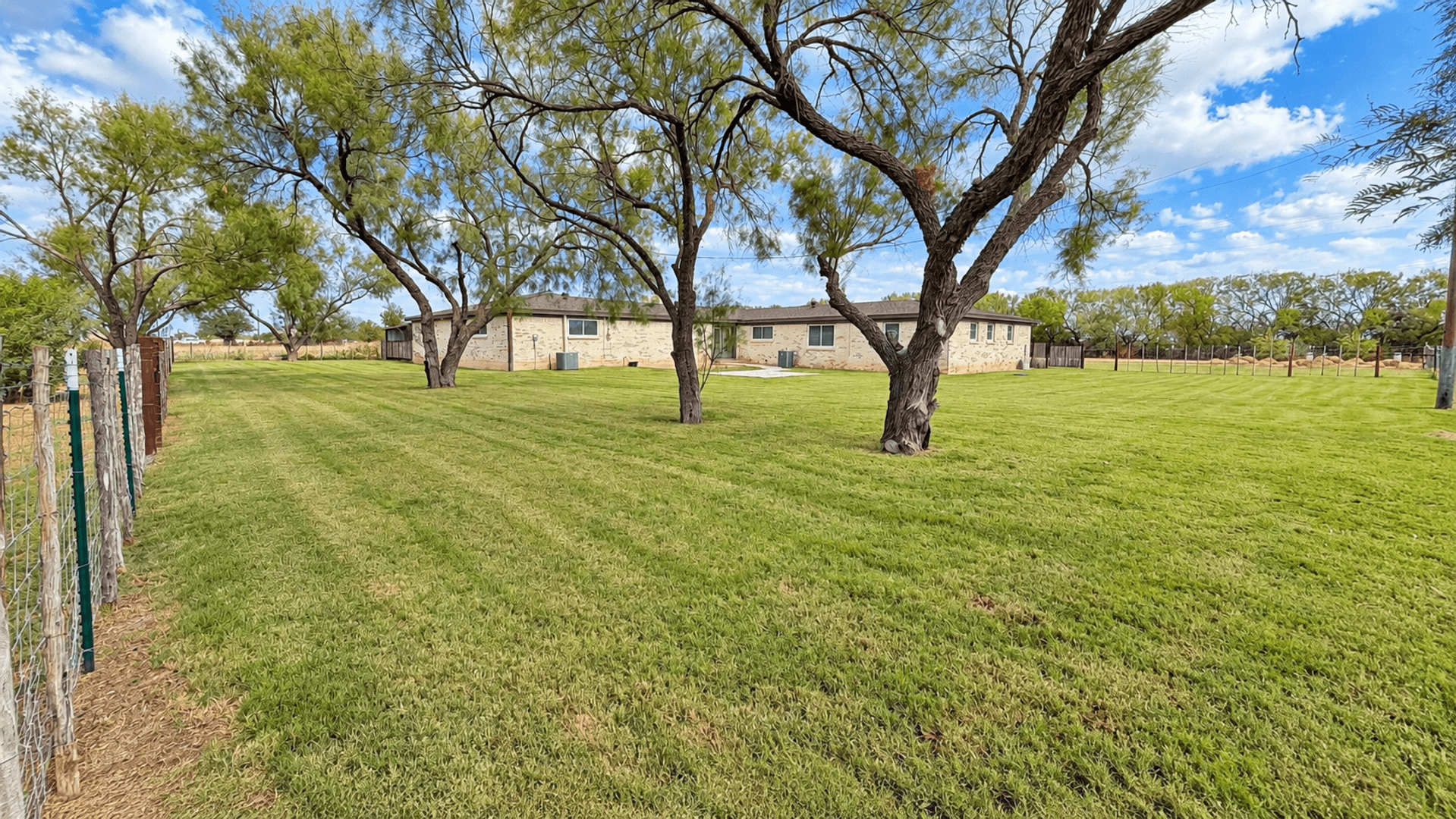 ABILENE House: 2310 POTOSI RD