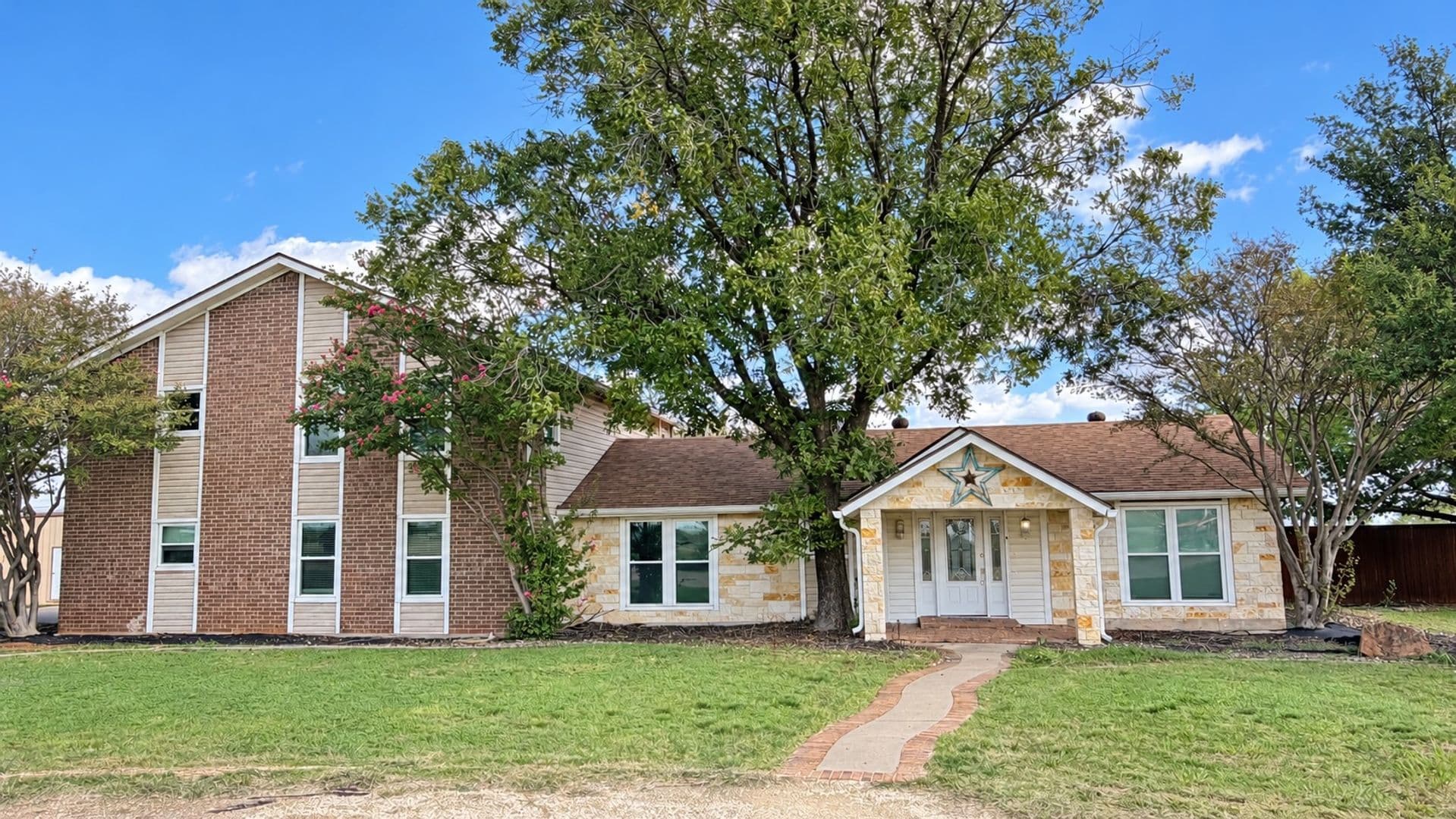 Abilene House: 2881 Spinks Rd