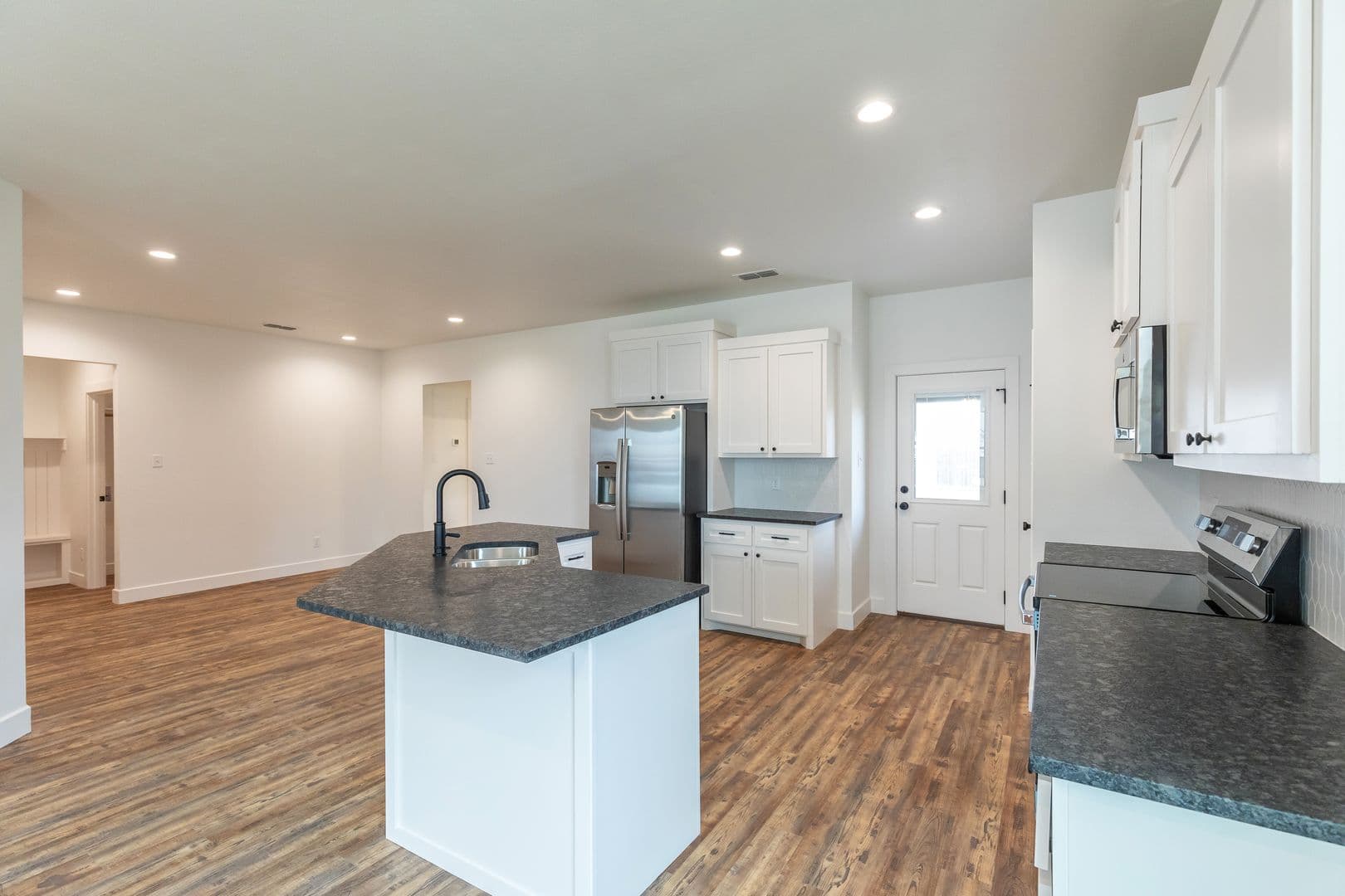 ABILENE House: 8001 SAWDUST