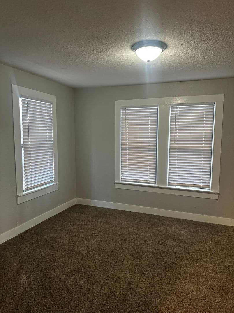 Abilene House: 409 Miller