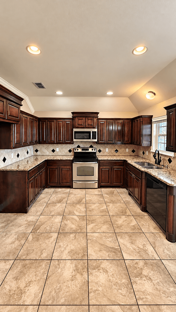 ABILENE House: 4818 Yellowstone Trail
