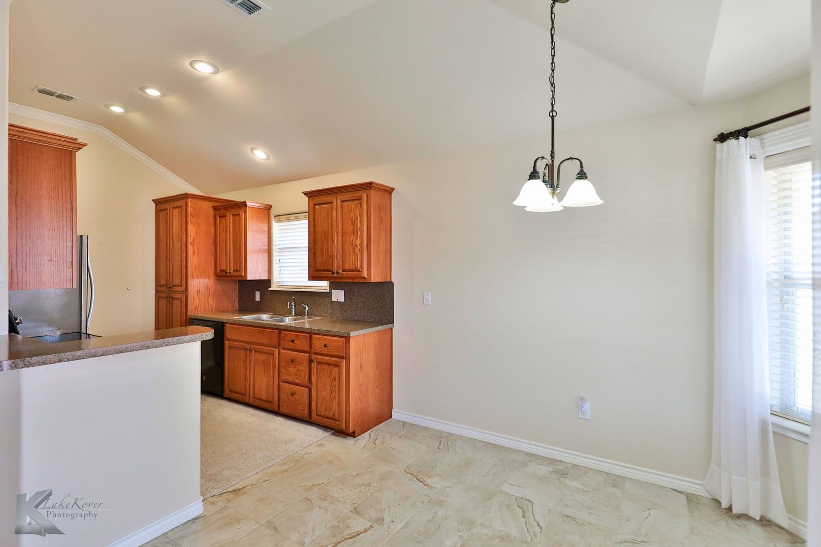 Abilene House: 1218 Lewis and Clark Trail