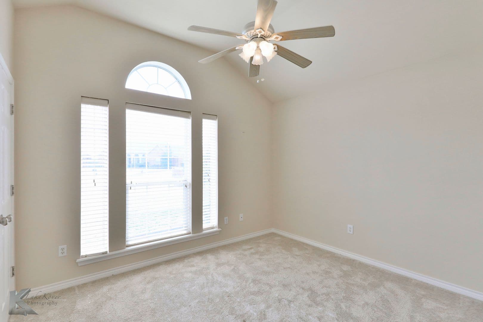 Abilene House: 1218 Lewis and Clark Trail