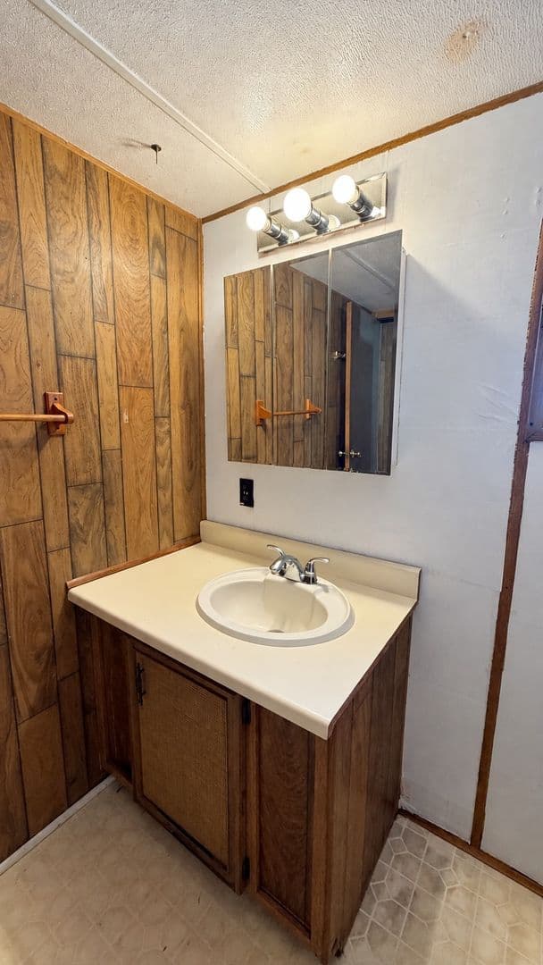 Abilene House: 518 Chapel Hill Rd