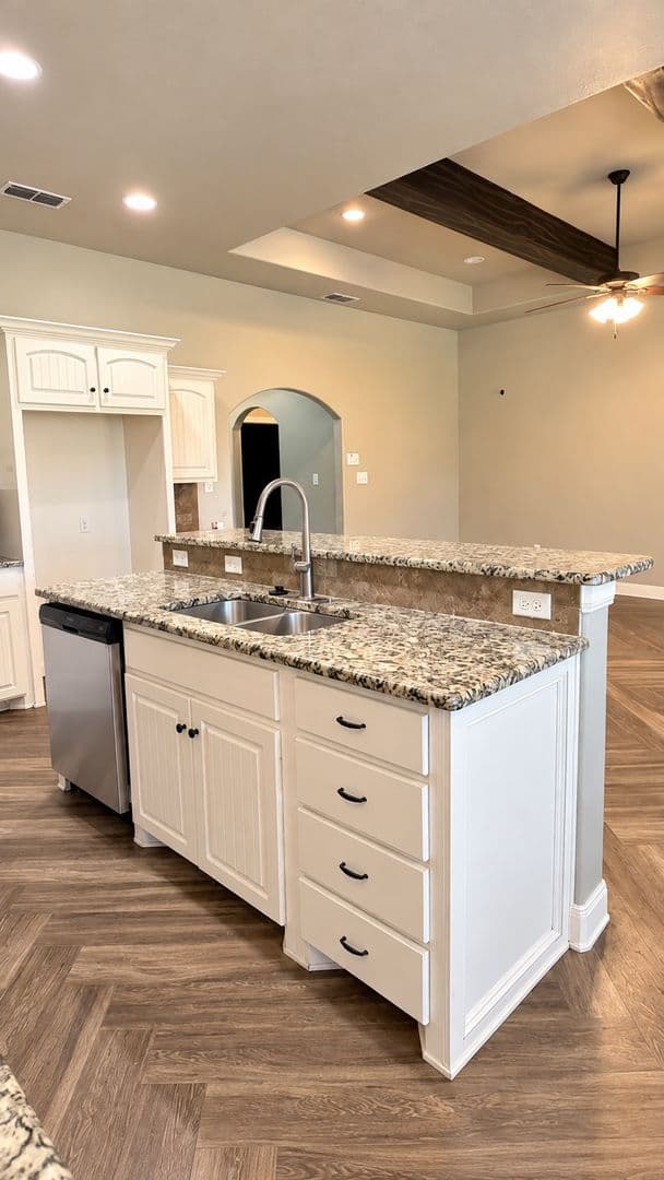 ABILENE House: 3738 BETTES