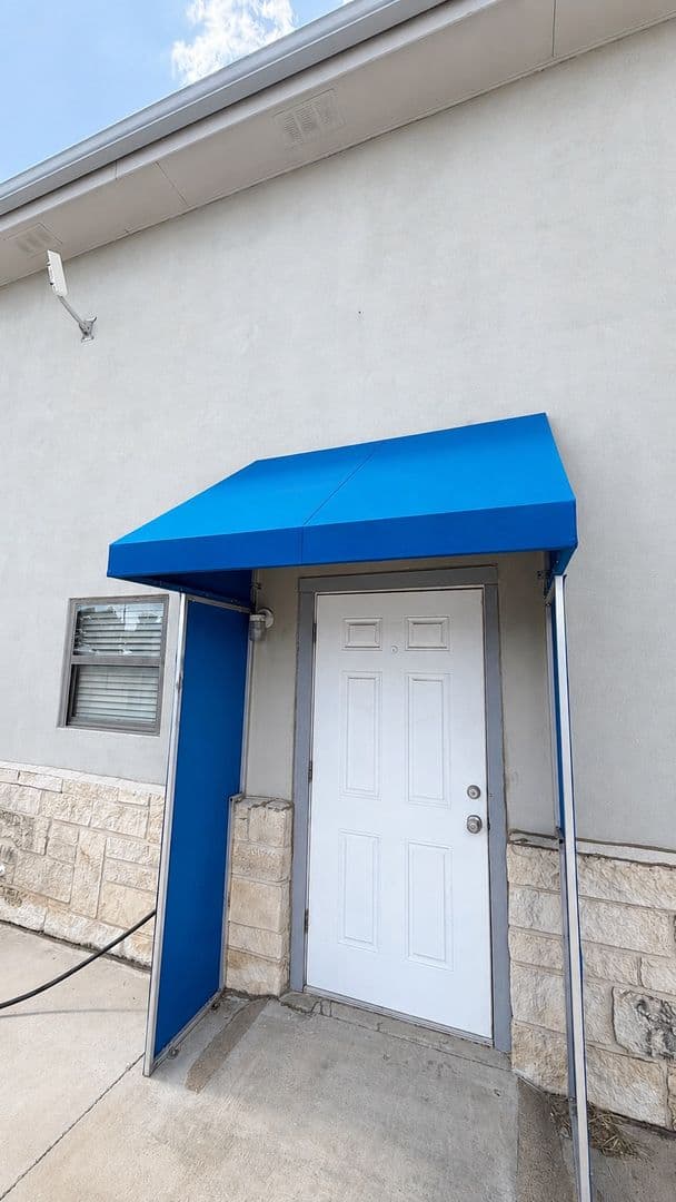 Abilene House: 2450 Union