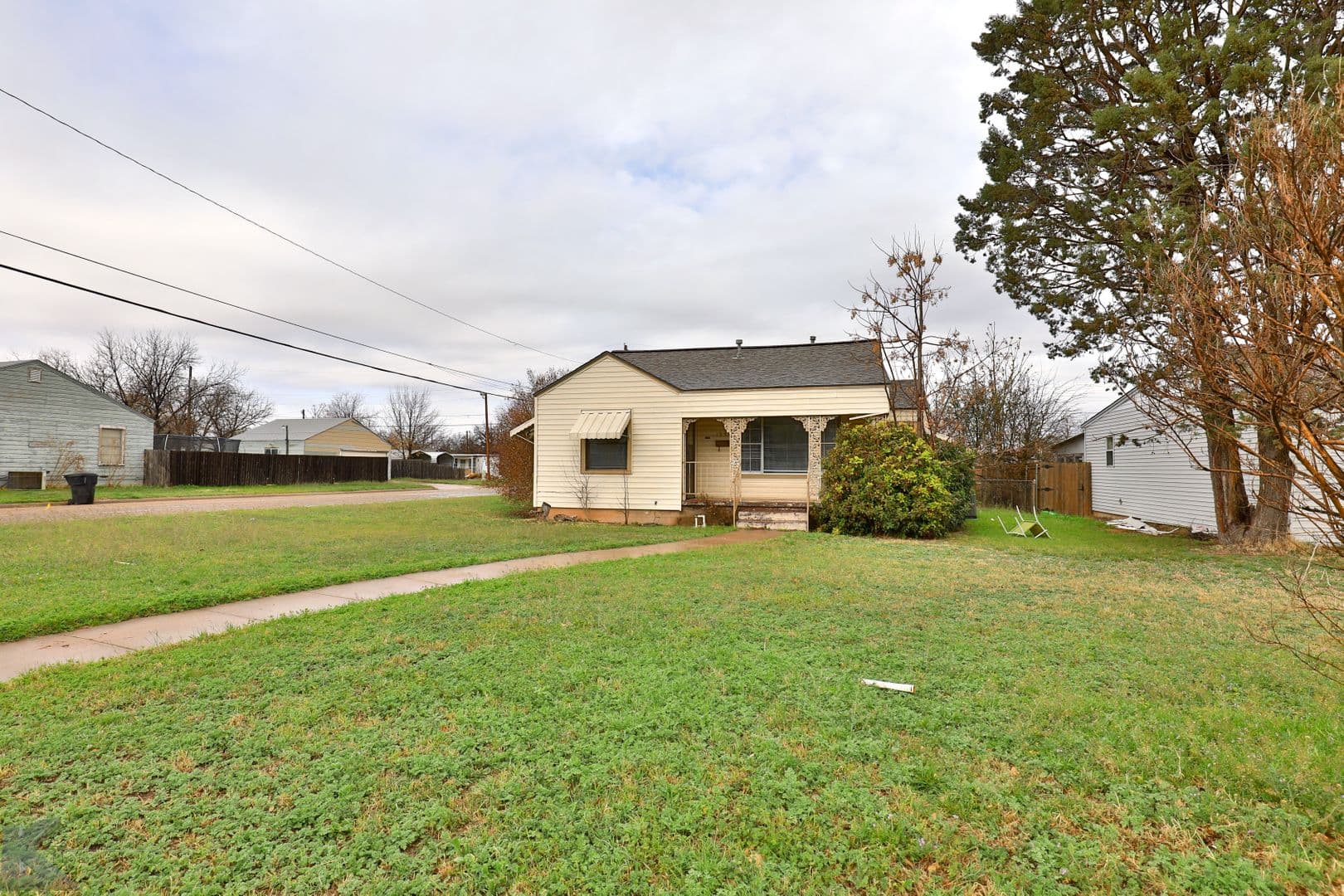 Abilene House: 1958 S. 20th