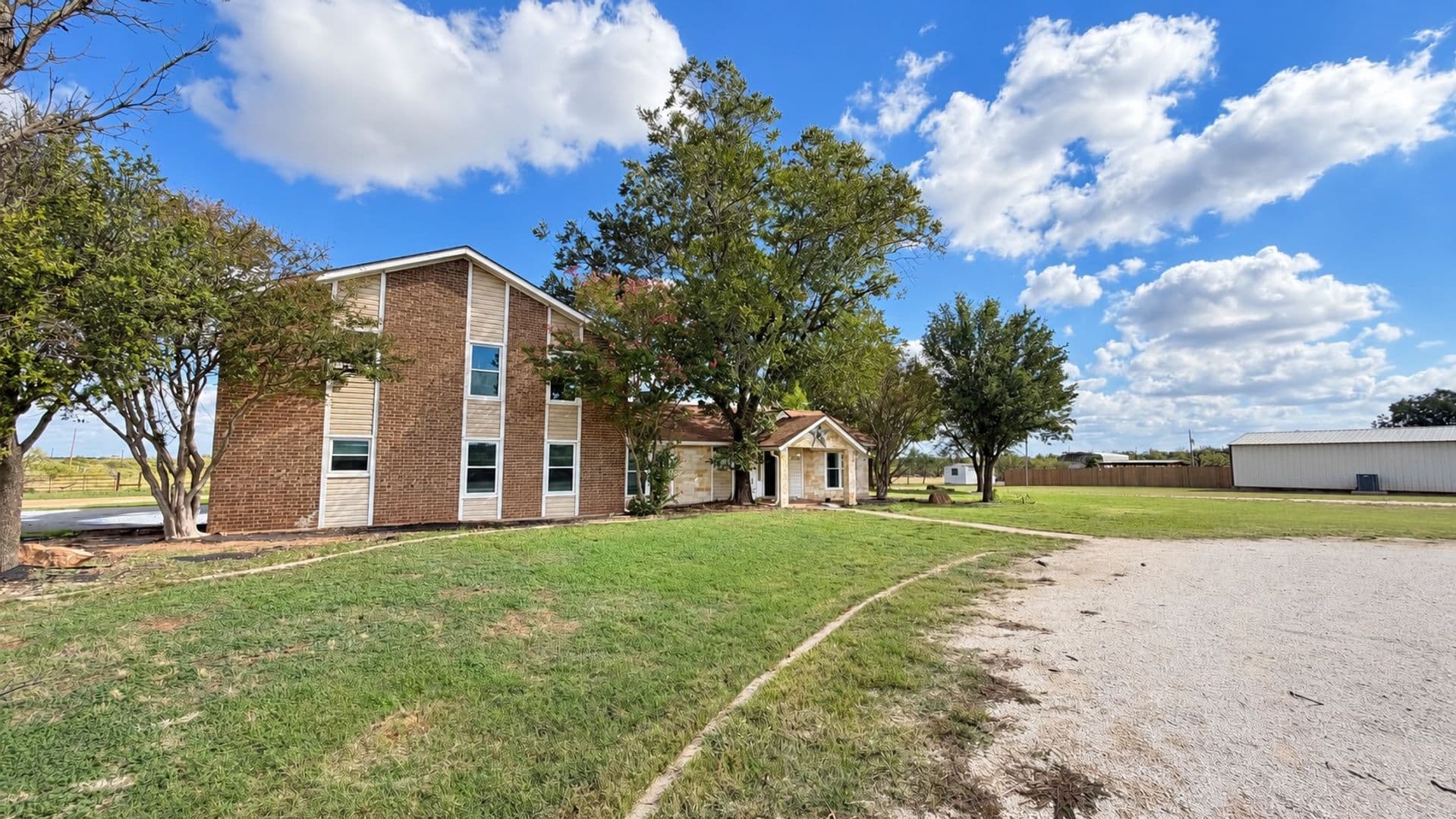 Abilene House: 2881 Spinks Rd