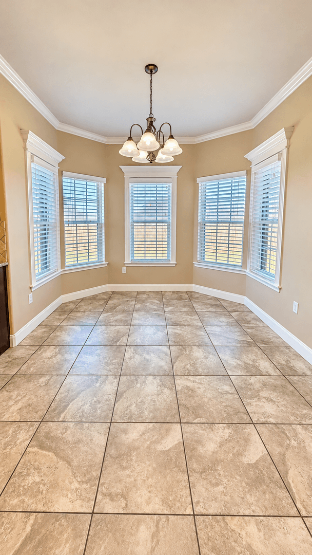 ABILENE House: 4818 Yellowstone Trail