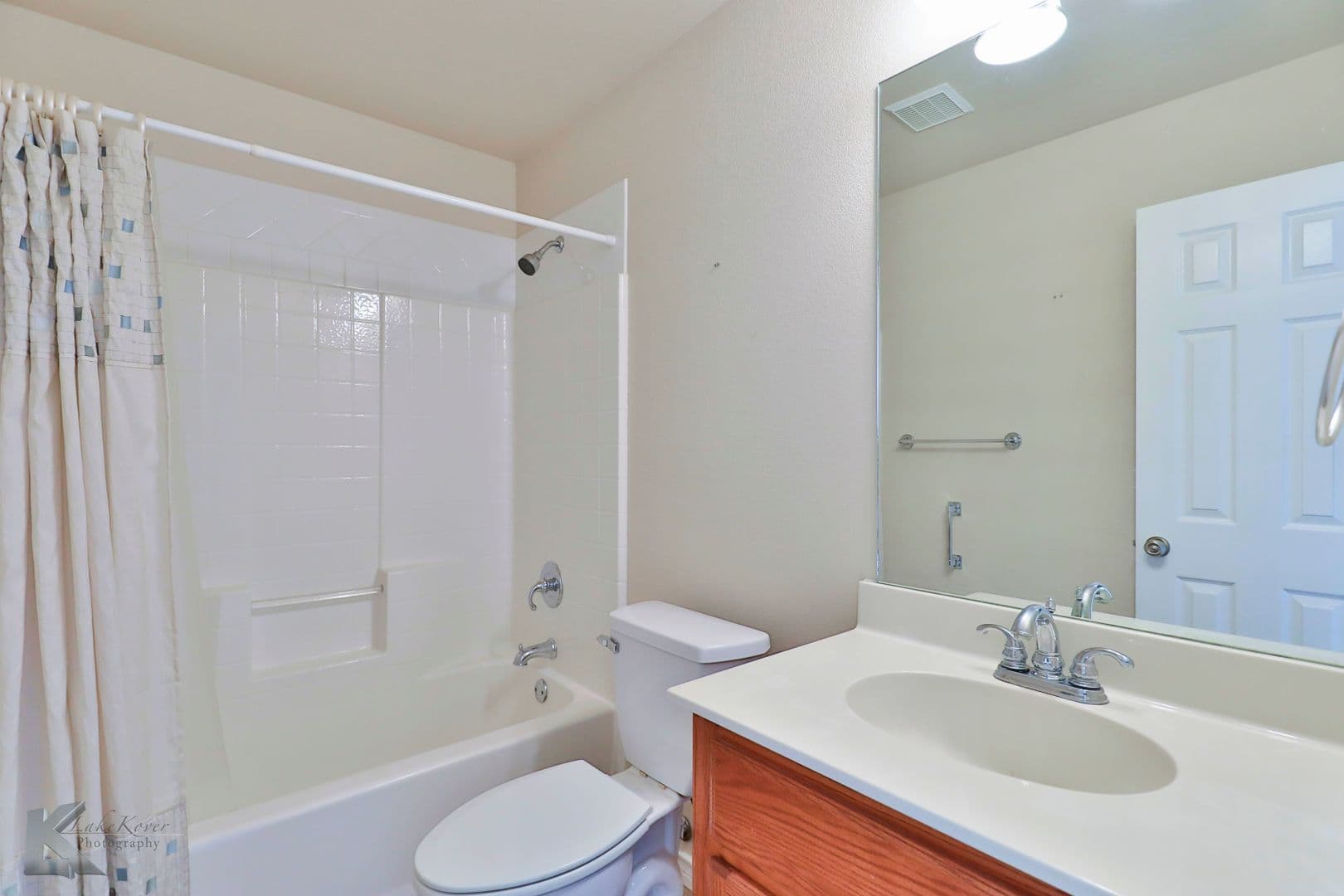 Abilene House: 1218 Lewis and Clark Trail